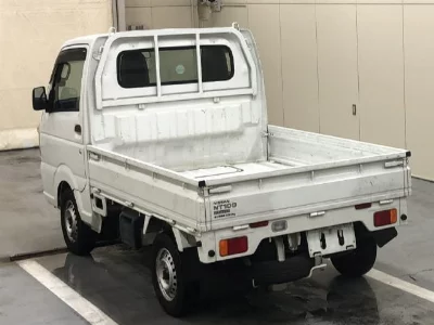 NISSAN NT100 CLIPPER