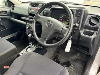 Toyota SUCCEED VAN