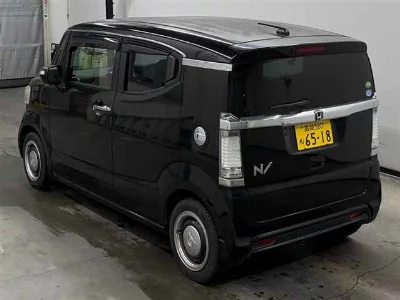 Honda N-Box Slash