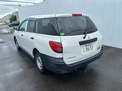 Mitsubishi LANCER CARGO