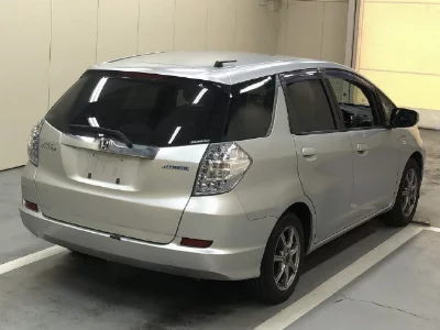 Honda FIT SHUTTLE HYBRID