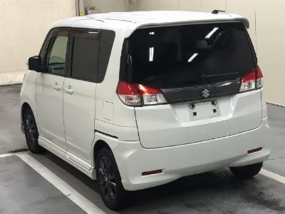 Suzuki Solio