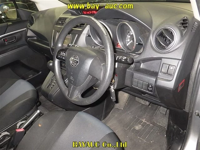 Nissan Lafesta  с аукциона в Японии