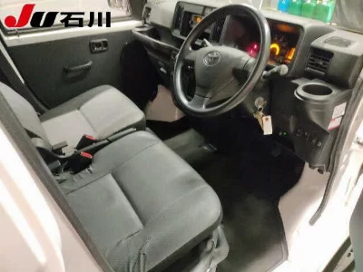 TOYOTA PIXIS VAN