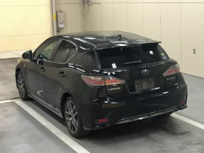 Lexus CT200h
