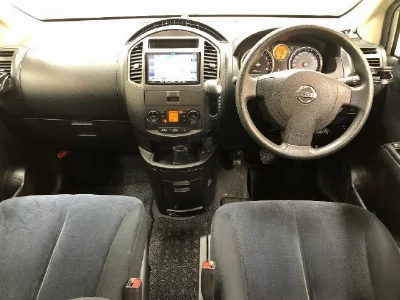 Nissan Lafesta