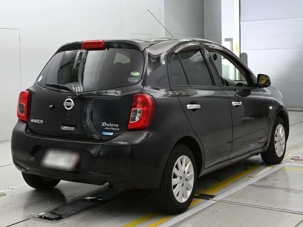 Nissan March  с аукциона в Японии