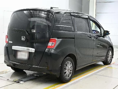 Honda Freed Spike