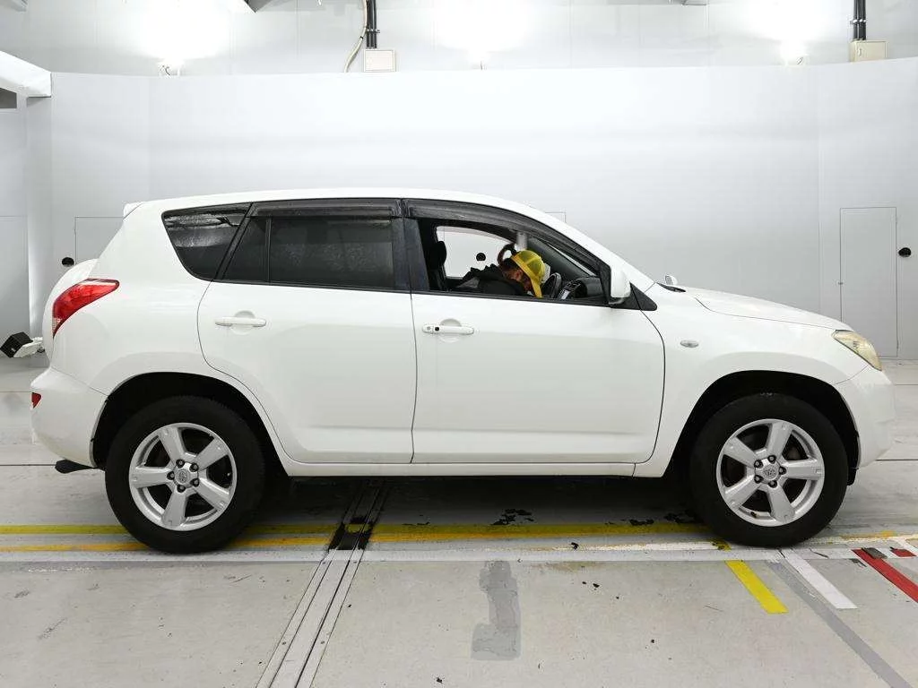 Toyota RAV4  с аукциона в Японии