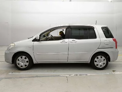 Toyota Raum