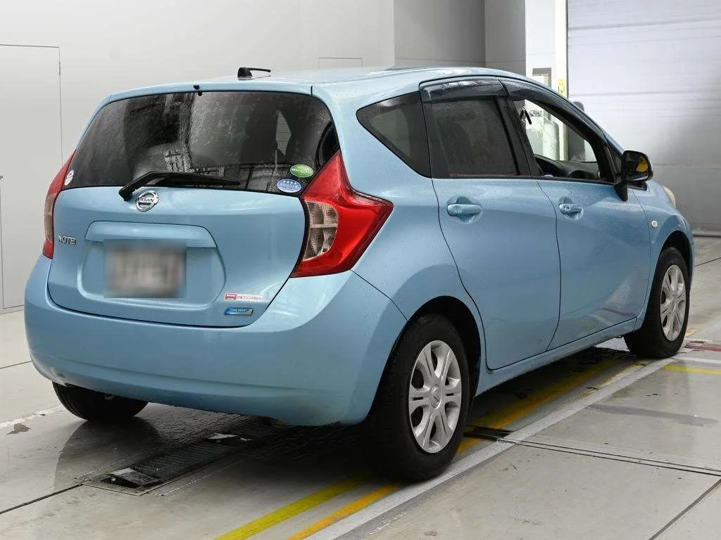 Nissan Note  с аукциона в Японии