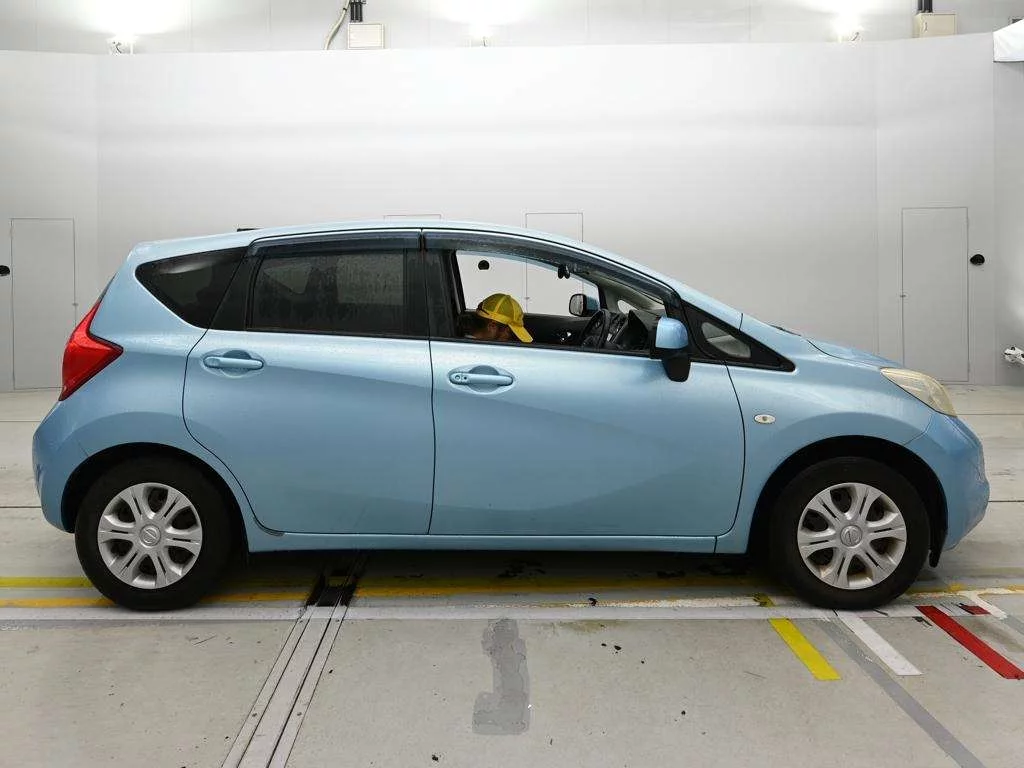 Nissan Note  с аукциона в Японии