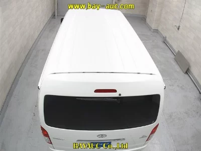 TOYOTA HIACE WAGON