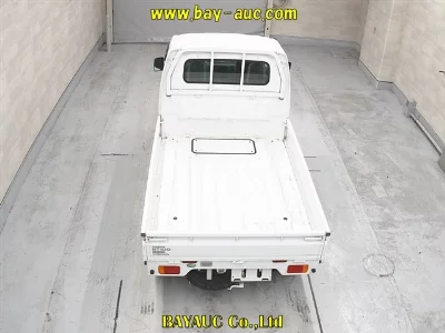 Nissan NT100 Clipper