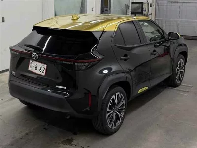 TOYOTA YARIS CROSS