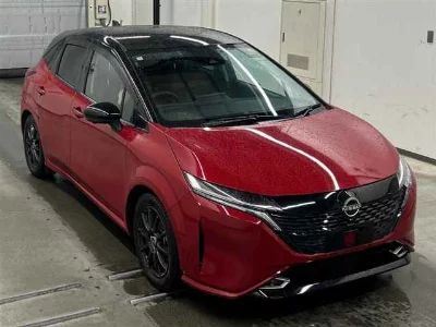 NISSAN AURA
