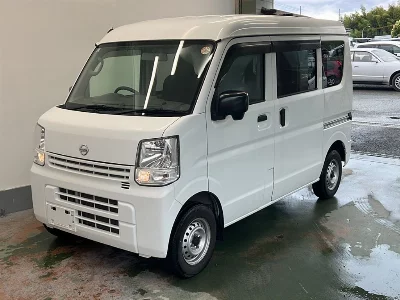 NISSAN NV100 CLIPPER