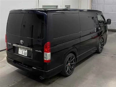 TOYOTA HIACE VAN