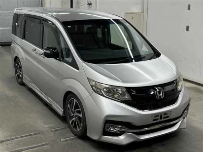 Honda STEPWGN SPADA