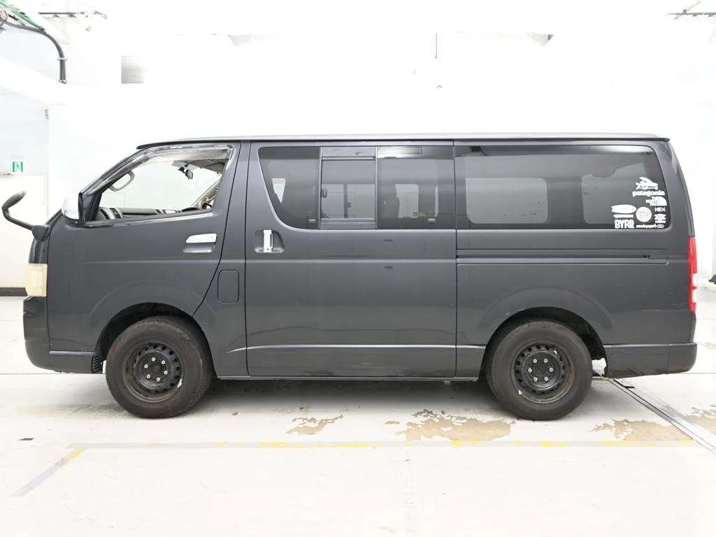 Toyota RegiusAce  с аукциона в Японии