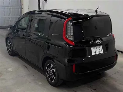 Toyota Sienta