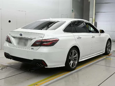TOYOTA CROWN HYBRID