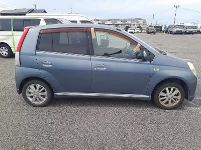 Daihatsu Mira Avy