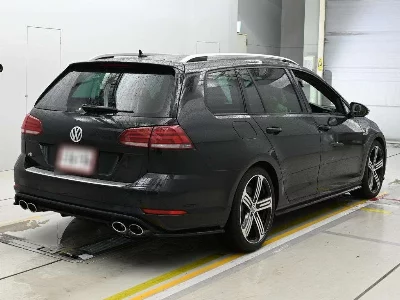 Volkswagen GOLF R VALIANT