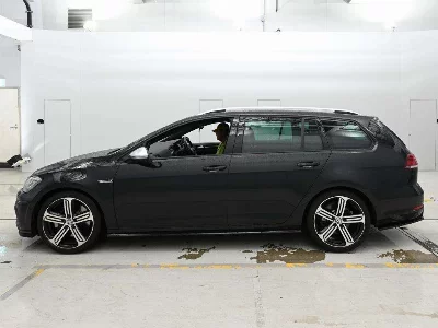 Volkswagen GOLF R VALIANT