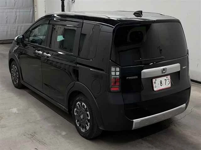 Honda Freed  с аукциона в Японии