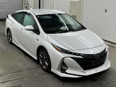 TOYOTA PRIUS PHV