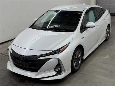 TOYOTA PRIUS PHV