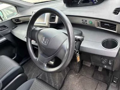 Honda Freed Spike