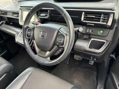 Honda STEPWGN SPADA