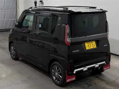Mitsubishi Delica Mini