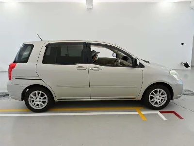 Toyota Raum