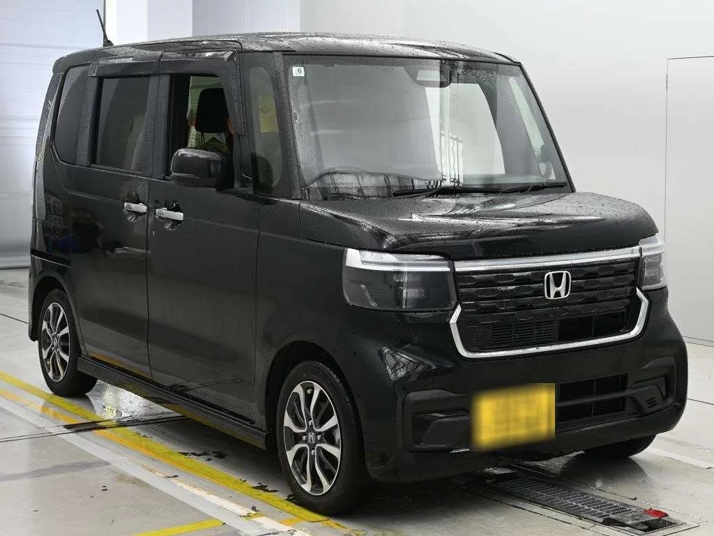 Honda N BOX CUSTOM  с аукциона в Японии