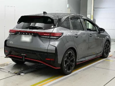 NISSAN AURA