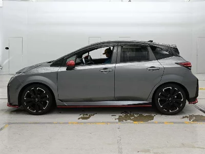 NISSAN AURA