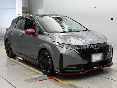 NISSAN AURA