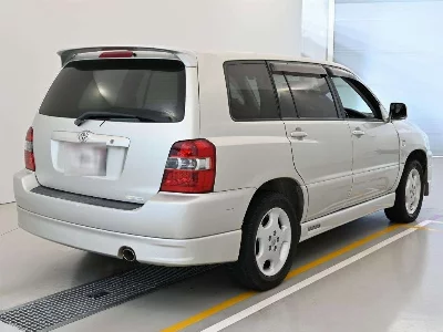 Toyota Kluger V