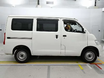 TOYOTA TOWN ACE VAN