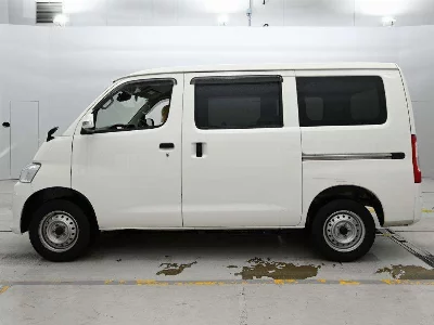 TOYOTA TOWN ACE VAN