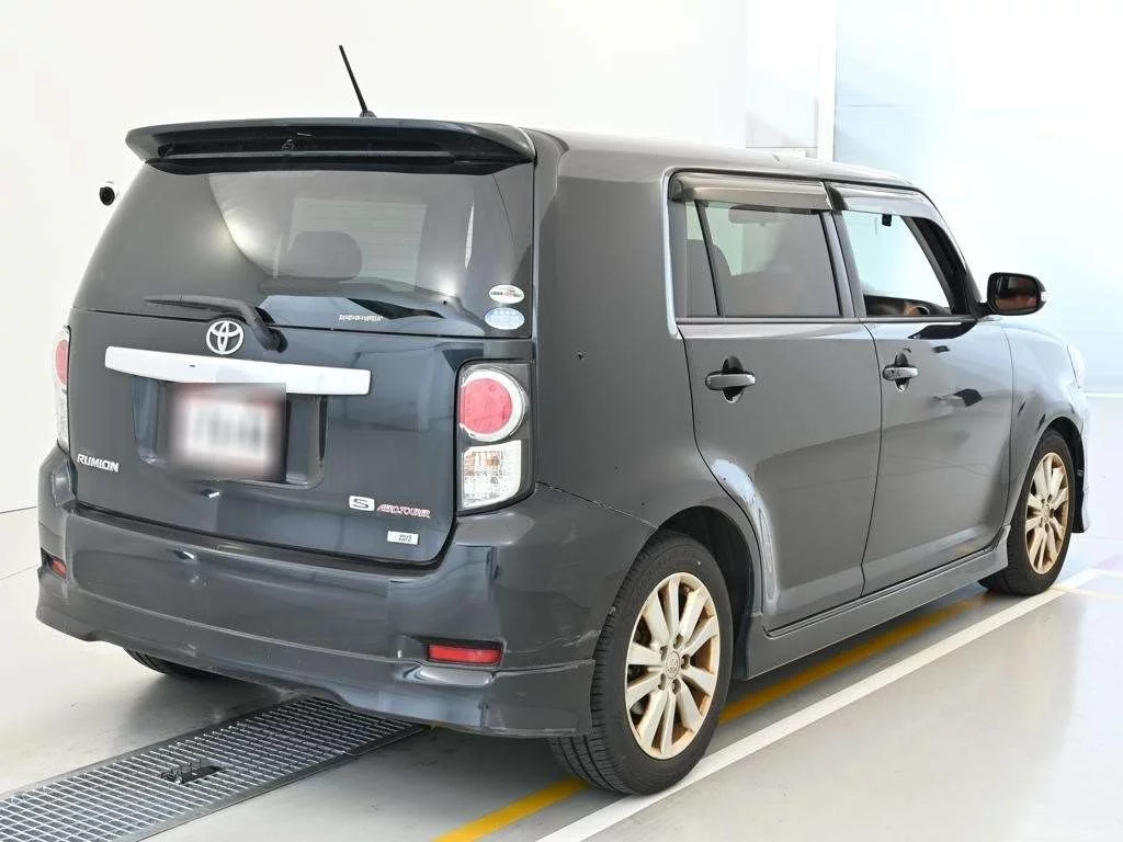 Toyota Corolla Rumion  с аукциона в Японии