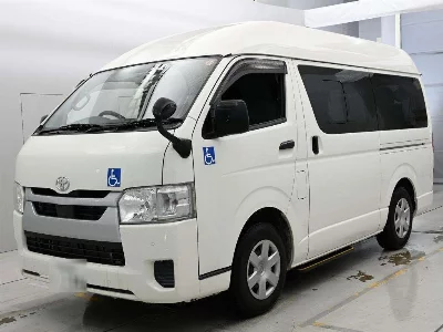 TOYOTA HIACE VAN