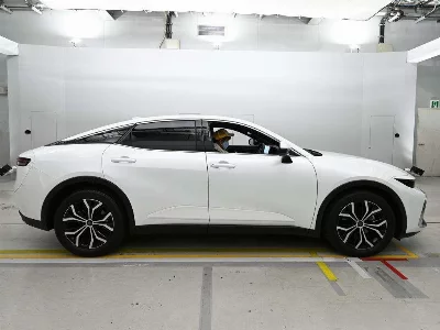 Toyota Crown Crossover