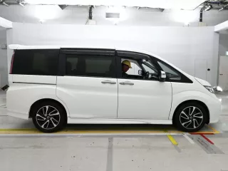 Honda STEPWGN SPADA