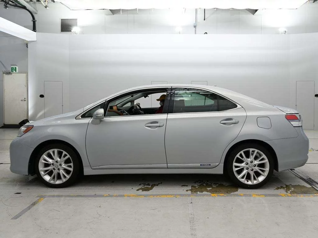 Lexus HS250h  с аукциона в Японии