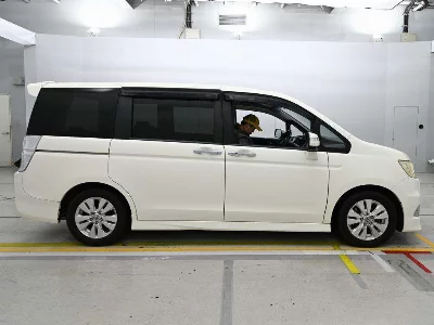 Honda STEPWGN SPADA