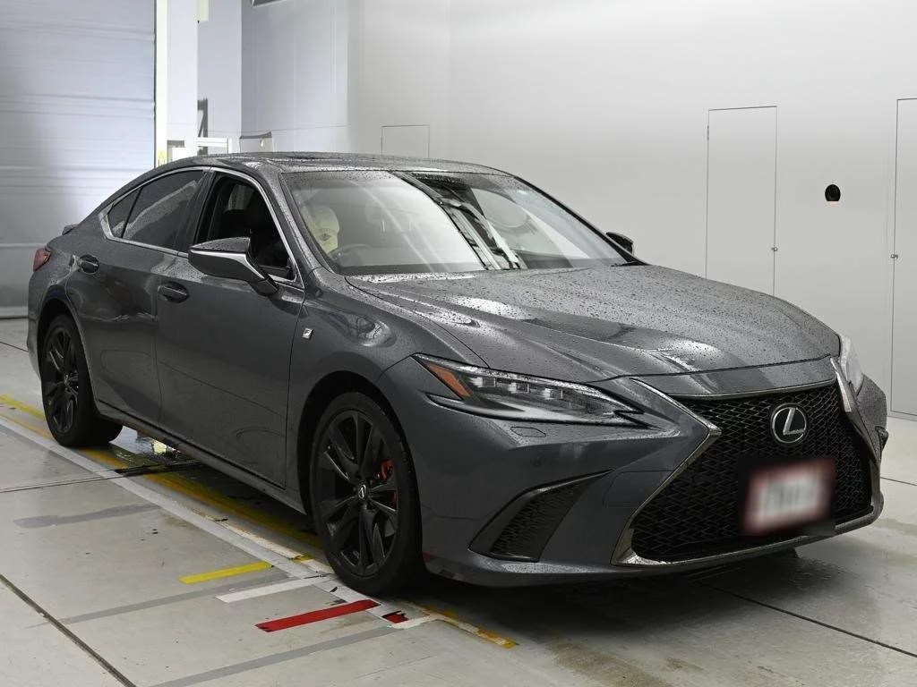 Lexus ES300h  с аукциона в Японии